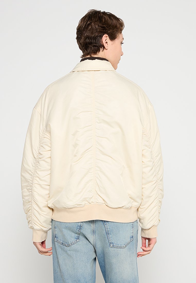 BDG Urban Outfitters Bomberjacks beige BDG Urban Outfitters Bomberjacks beige