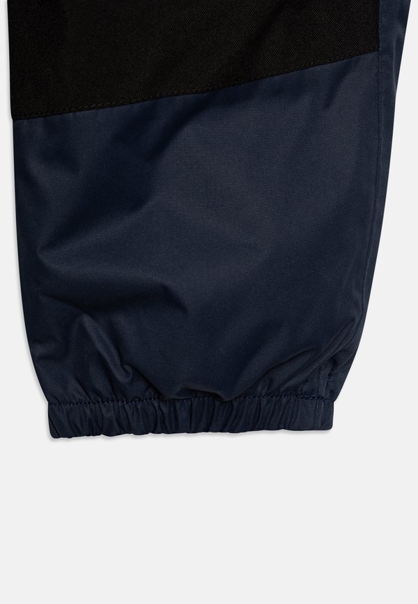 WINTER OVERALL KAUNISTO UNISEX - Snowsuit4