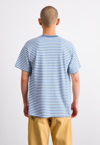 Obey Clothing ESTABLISHED WORKS EYES - Apdrukāts T-krekls - coronet blue