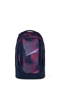 Marineblauer Rucksack mit geometrischen rosa und lila Linienmustern, mehreren Reißverschlussfächern und einem Tragegriff oben.