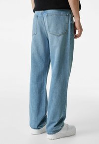 Bershka Džíny Straight Fit - light-blue denim