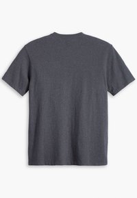 T-shirt en coton gris avec un col rond et des manches courtes, présentant un design uni et une texture lisse au dos.