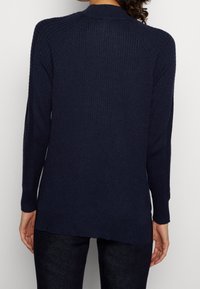 Marks & Spencer Trui - dark blue