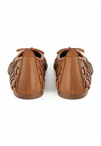 L37 UP IN THE AIR - Baleriinad - brown