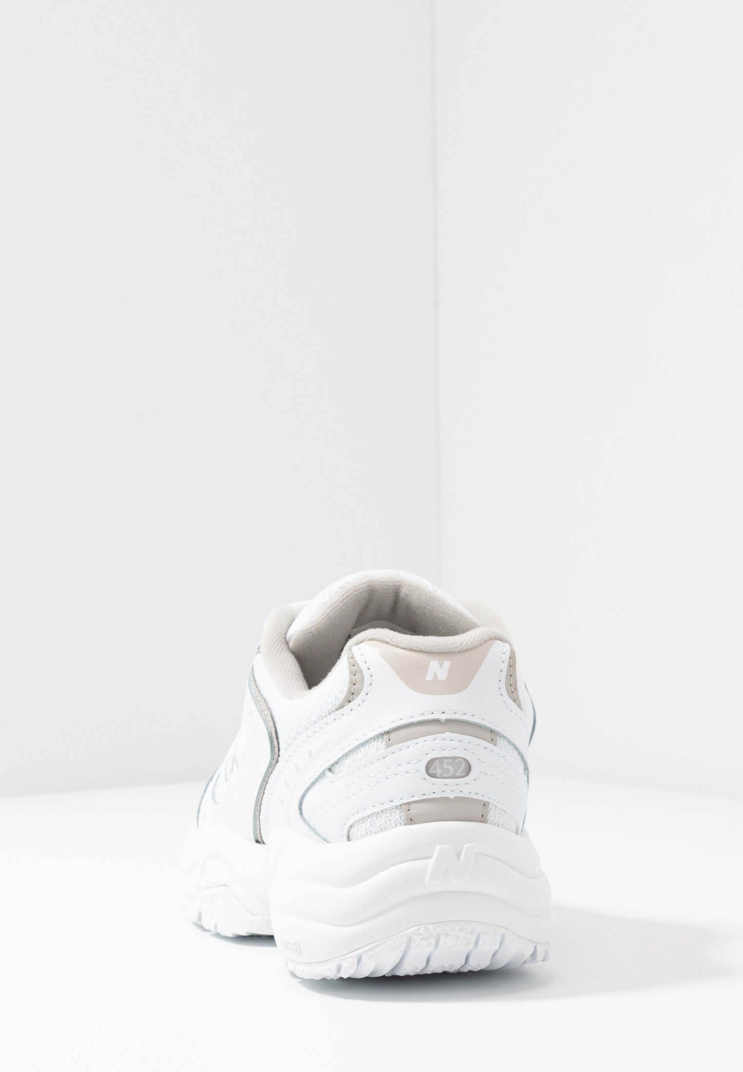 new balance 452 white and navy