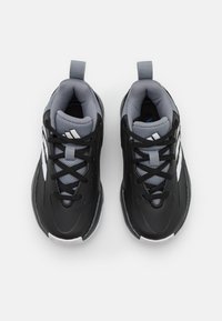 adidas Performance CROSS EM UP SELECT - Zapatillas de baloncesto - core black/footwear white/grey three