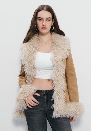 House, Winter jacket - wheat