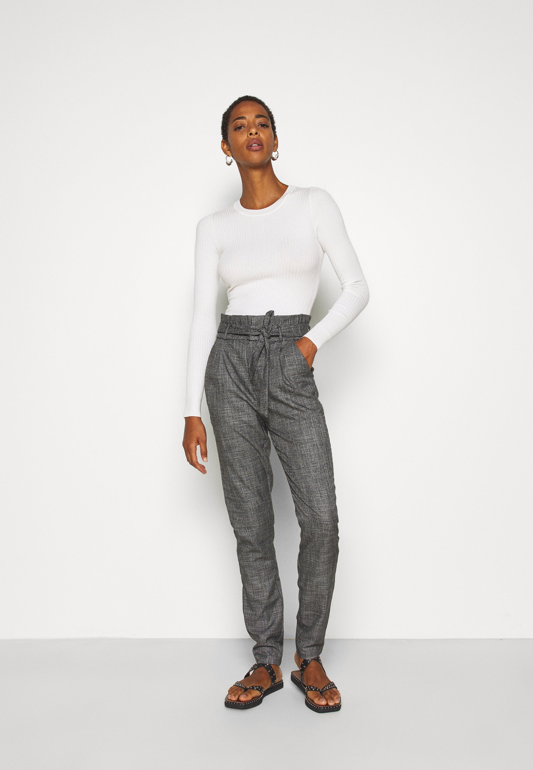 Vero Moda Tall VMEVA LOOSE PAPERBAG AMY 