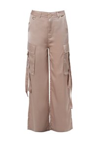 Cargo pants in lichtroze satijn met een ontspannen pasvorm, voorzien van grote zijzakken, een knoopsluiting en stoffen strikjes aan de zoom.