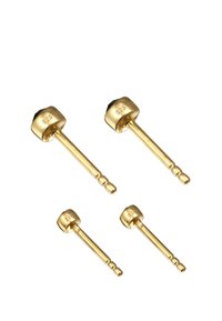 Guldpläterade metallörhängen i olika storlekar, med en hexagonal bas där "92,5" är stämplat. Slät textur och polerad yta.