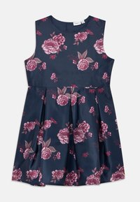 Nevybráno, navy blazer