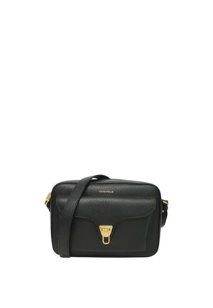 Borsa a tracolla nera in pelle con finitura texturizzata, hardware dorato, tasca frontale curvata e tracolla regolabile. Forma rettangolare classica.