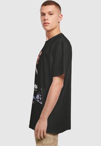 Upscale by Mister Tee GOODFELLAS POSTER  - T-shirts print - black