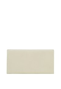 Portafoglio rettangolare in materiale beige chiaro e liscio. Presenta cuciture minime e un design elegante senza hardware o accenti visibili.