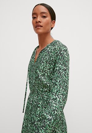 comma, MIT ALLOVER-PRINT - Freizeitkleid - schwarz