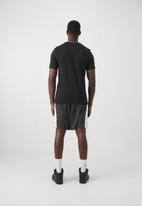 Thumbnail Image 5