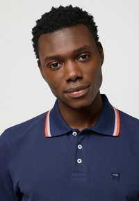 Wrangler LONG SLEEVE  REGULAR FIT - Piké - navy