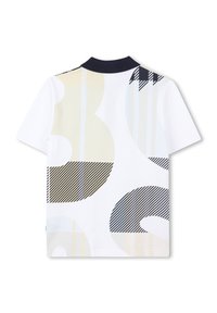 Korte mouwen polo shirt in het wit met een mix van gebogen en gestreepte patronen in beige, blauw en zwart. Beschikt over een marineblauwe kraag.