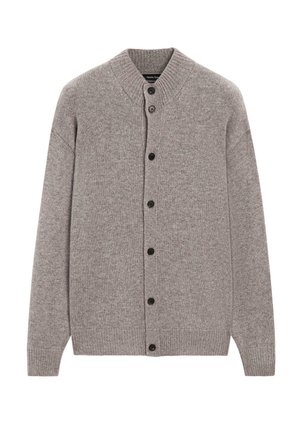 Grauer Strickcardigan mit Schalkragen, sechs schwarzen Knöpfen, gerippten Bündchen und Saum. Weiche Textur, lässige Passform und keine zusätzlichen Muster.