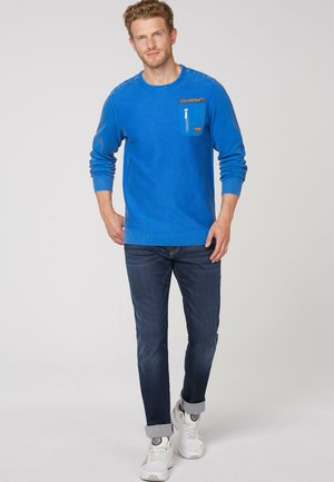 STRICKMUSTERN UND TASCHE - Sweatshirt - neon blue