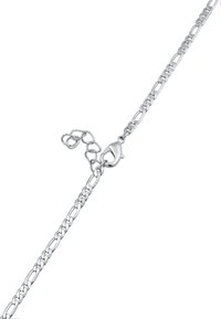 Zilveren kettingarmband met in elkaar grijpende schakels, een haken sluiting en een verstelbare verlengketing voor lengte-aanpassing.