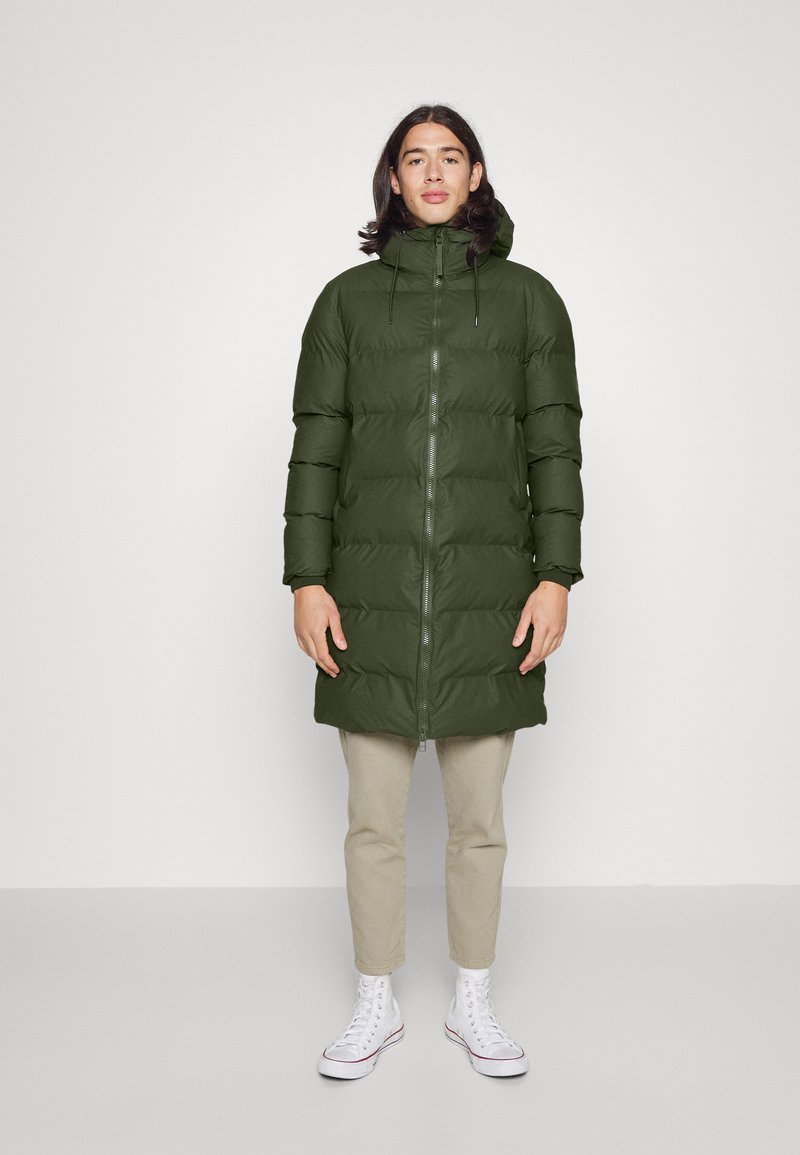 Rains LONG PUFFER JACKET UNISEX Wintermantel green/dunkelgrün