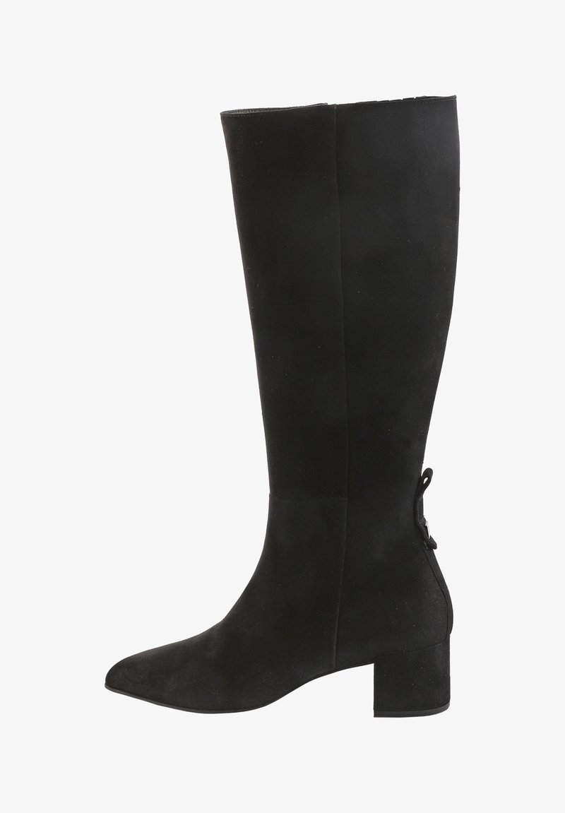 Schwarze Wildleder-Stiefel bis zum Knie mit spitzer Zehe und Blockabsatz. Sie verfügen über eine glatte Textur und eine kleine Schleifenakzent auf der Rückseite.