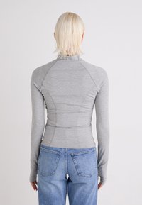 Gina Tricot SOFT TOUCH ZIP JACKET - Tréning dzseki - elephant skin