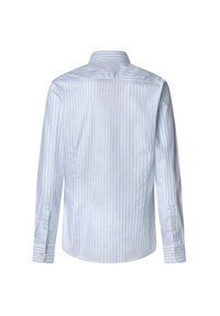 Camicia a maniche lunghe a righe blu cielo realizzata in cotone. Presenta un colletto classico, polsini con bottone e orlo dritto. Le righe sono distribuite in modo uniforme.