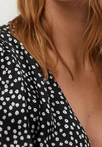 Mango Blouse - black