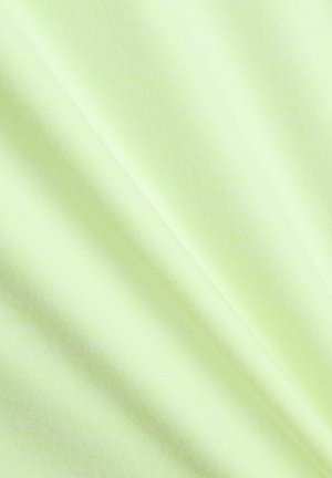 Pehmeä, vaaleanvihreä kangas, jossa hienovaraiset vinot taitteet ja sileä pinta.
