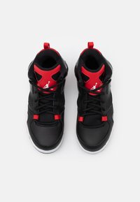 Jordan FLTCLB '91 UNISEX - Košarkarski copati - black/white/university red