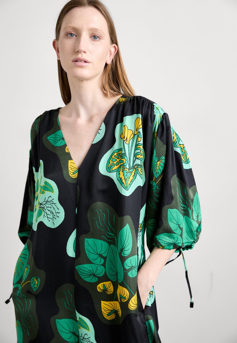 Rodebjer DAKOTA LEAF HAMMERED - Maxi dress - black - Zalando