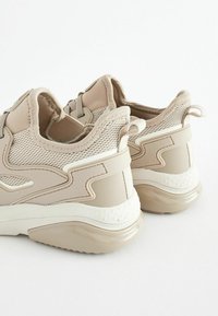 Next ELASTIC  - Sneaker low - stone neutral