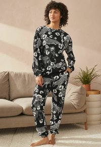 Next REGULAR FIT SET - Pyjama - black & white tiger