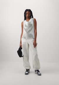 VILA VIANITA WATERFALL - Bluse - snow white