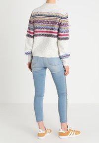 Abercrombie & Fitch Neule - off-white