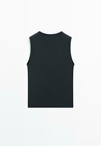 Sort ærmeløs ribstrikket tanktop med rund halsudskæring, vist fladt på en hvid baggrund, med bagsiden vendt mod fronten.