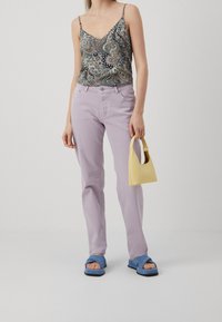 Vero Moda Toppi - mottled olive