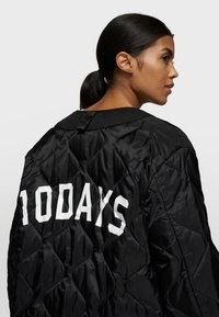 10DAYS LIGHT PADDED  - Wintermantel - black