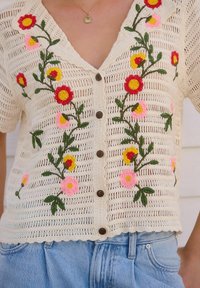 Next REGULAR FIT EMBROIDERED FLORAL BUTTON UP - Strickjacke - white ecru
