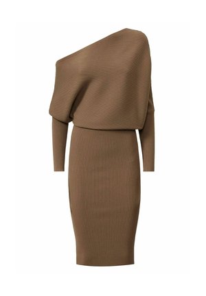 Stickad klänning - mink