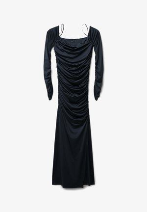 Abito lungo nero a maniche lunghe con una texture arricciata, scollatura quadrata e spalline sottili. Realizzato in tessuto liscio ed elasticizzato con una silhouette aderente.