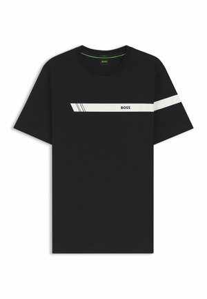 Schwarzes Baumwoll-T-Shirt mit einem weißen horizontalen Streifen und zwei dünnen parallelen Linien darüber. "BOSS"-Logo ist im Streifen gedruckt.