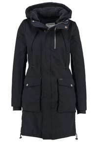 Parka de invierno negra hasta la rodilla con capucha, cremallera frontal, bolsillos con solapa y broches, y cordones ajustables en la cintura y el dobladillo.