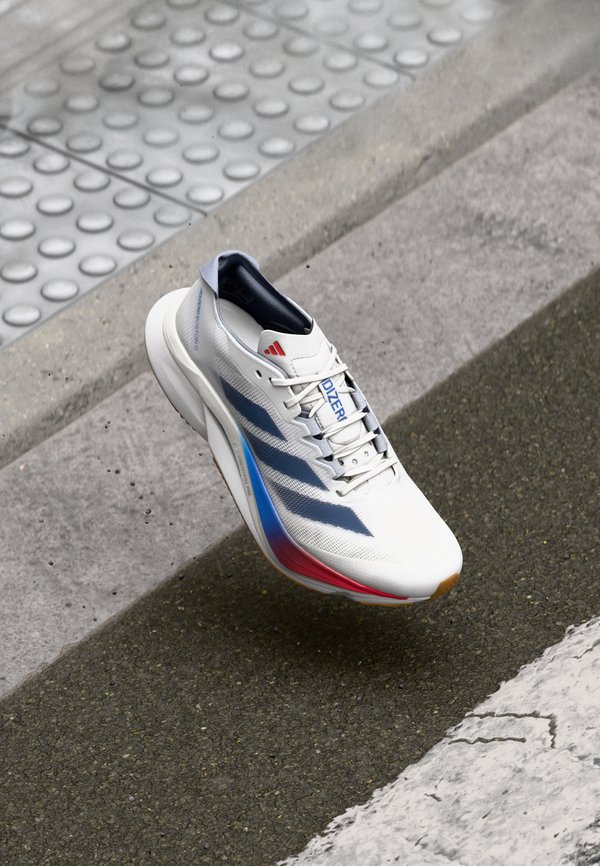 ADIZERO BOSTON 12 - Road running shoes