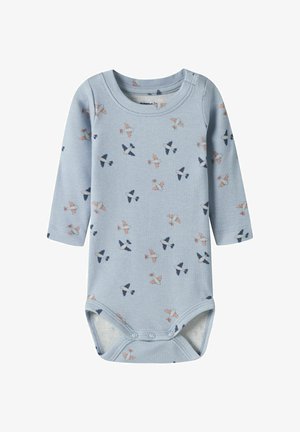 Body bébé bleu clair à manches longues avec pressions et motif de petits avions roses et bleu marine.