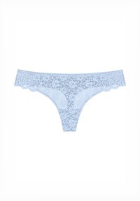 Lichtblauwe kantentong met bloemmotief, gegolfde randen en semi-doorschijnende textuur. Voorzien van een gladde tailleband voor comfortabel draagcomfort.