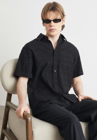 Les Deux CHARLIE SHIRT - Marškiniai - black