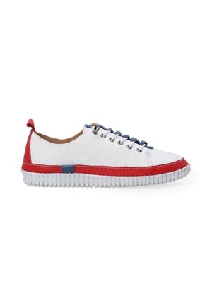 White leather sneaker with red and blue accents, round toe, flat white sole, and eight eyelets for laces. Side detail in contrasting color.